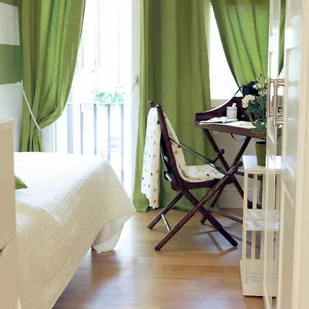 Elegant And Cozy City Center *