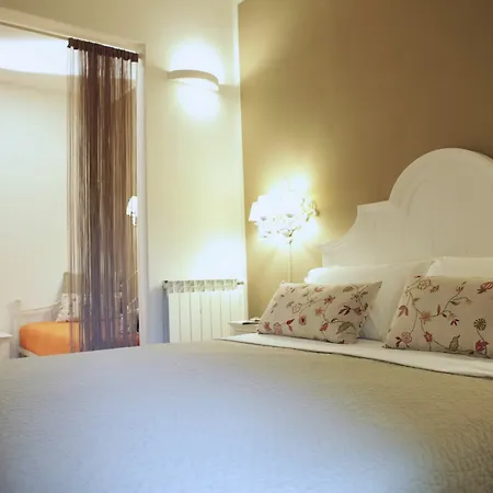Elegant And Cozy Center Apartment Florence
